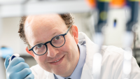 Dr. Aaron Viny